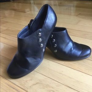 Women’s Aerosoles black bootie